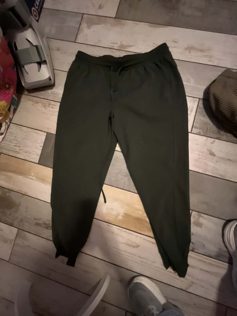 Rachel Zoe Joggers Size XL Green Drawstring Pants